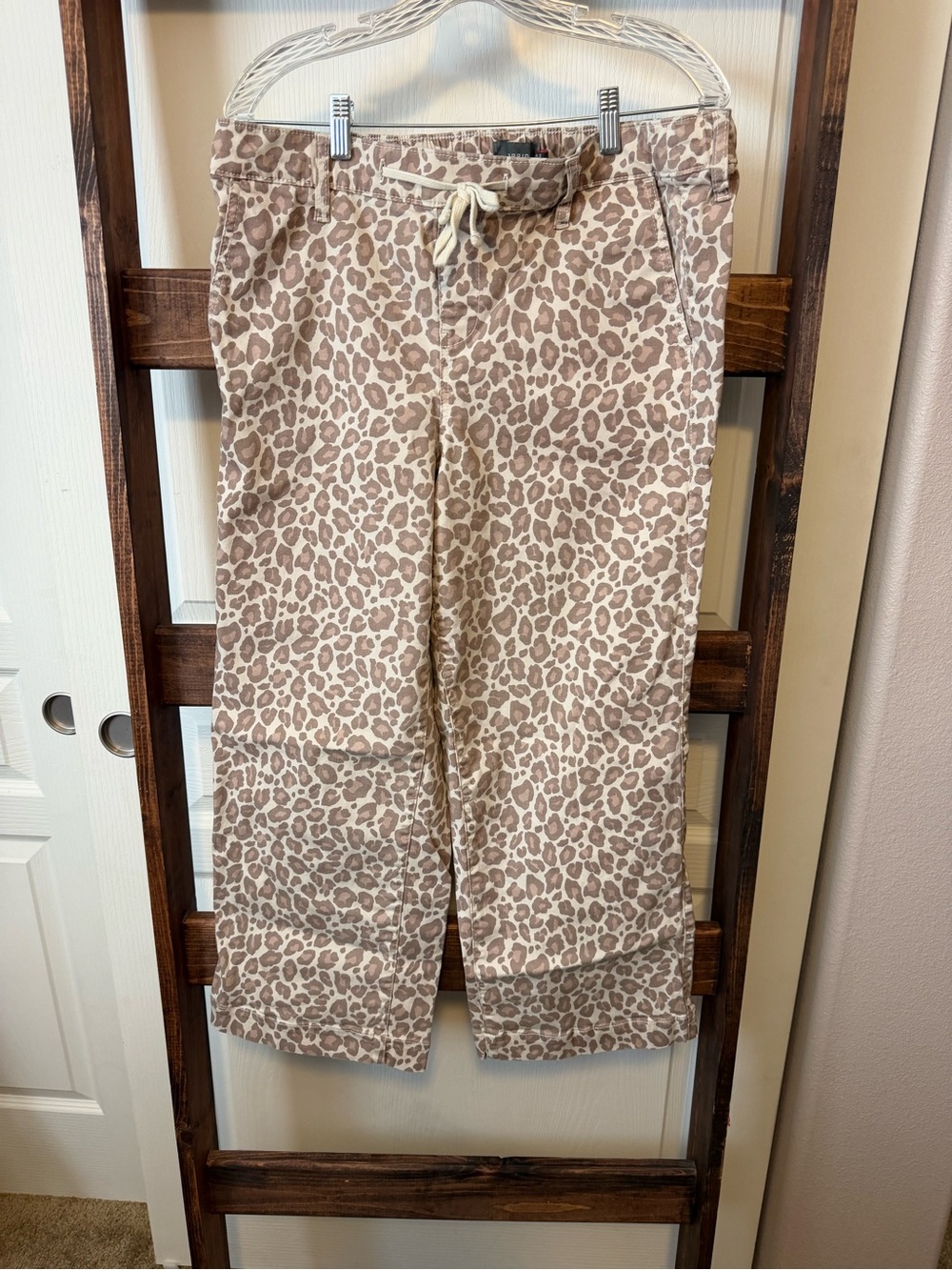 Women's Beige Leopard Print Drawstring Pants